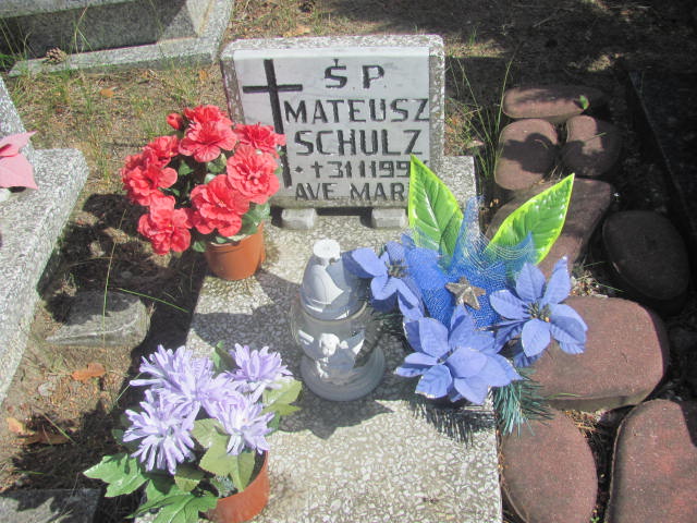 Grób Mateusz Schulz