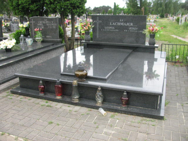 Grób Jerzy Lachmajer