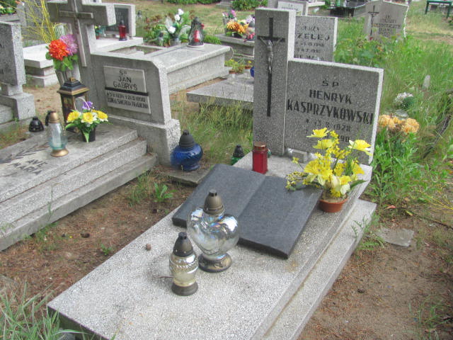 Grób JANINA KASPRZYKOWSKA