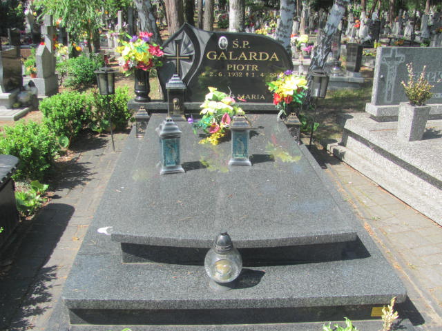 Grób Piotr Galarda