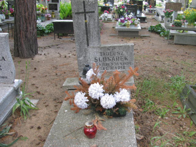Grób Tadeusz Ślosarek