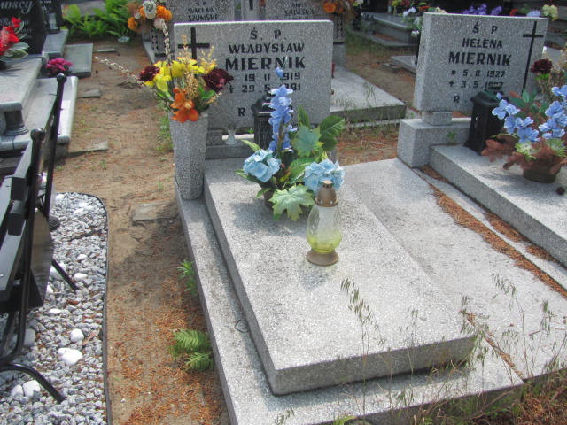 Grób Władysław Miernik
