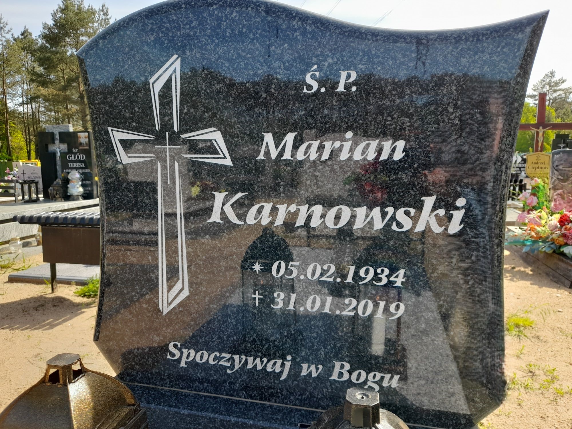 Grób Marian Karnowski
