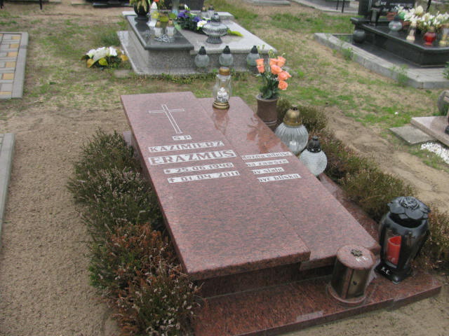 Grób Kazimierz Erazmus