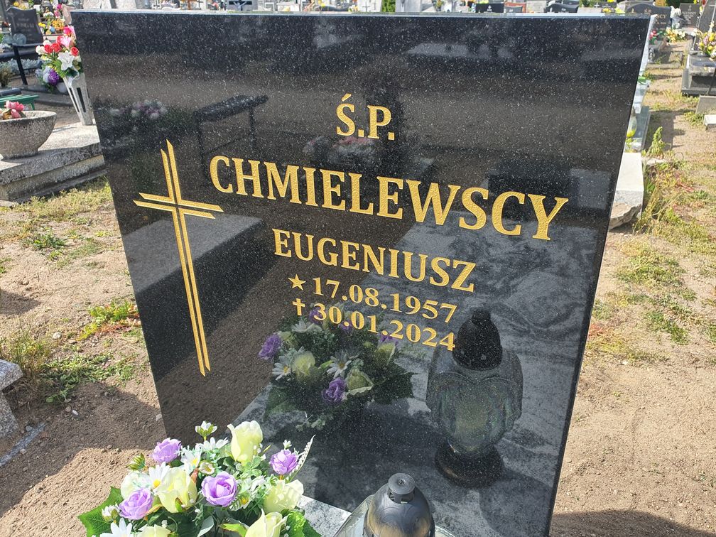 Grób Eugeniusz Chmielewski