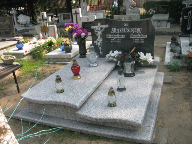 Grób Bronisław Ziuziakowski