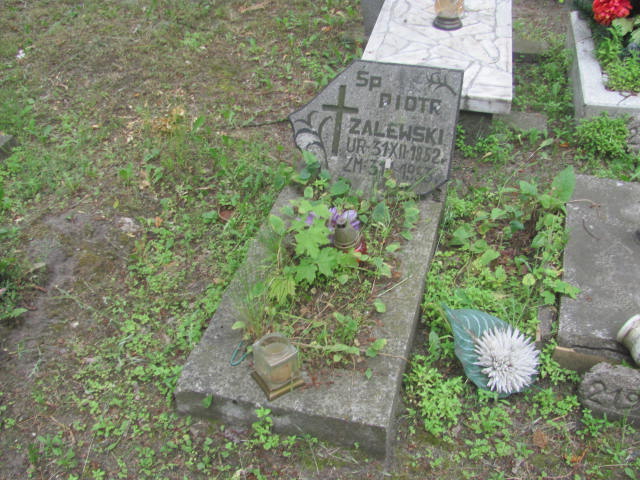 Grób Piotr Zalewski