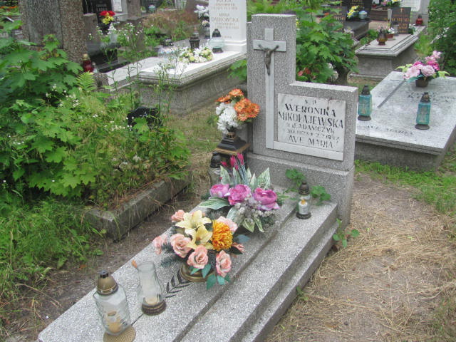 Grób Weronika Mikołajewska