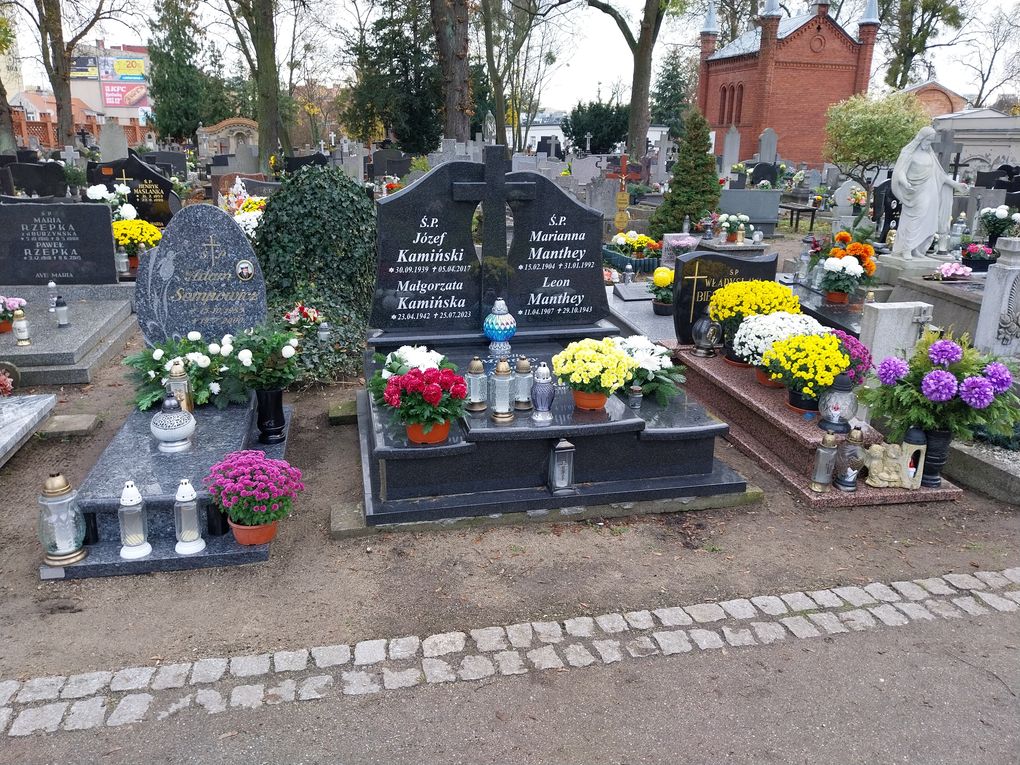 Grób Marianna Manthey