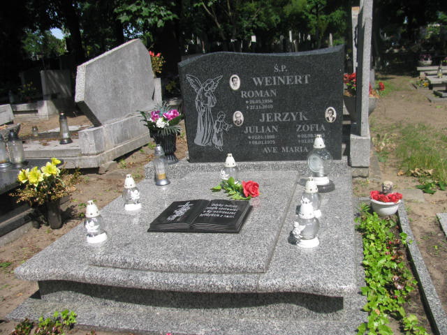 Grób Roman Weinert